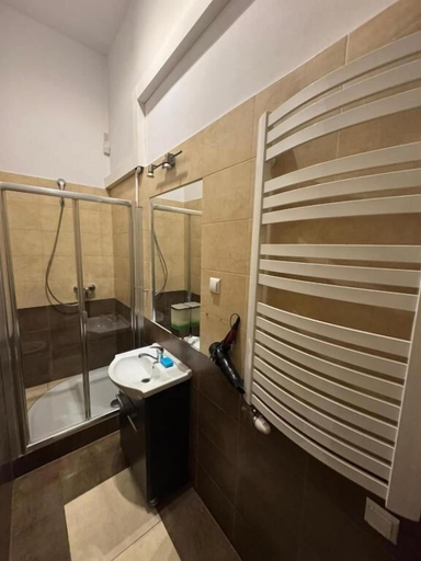 Bathroom 5, Fantastic Inn Kraków - Krasińskiego, Kraków City