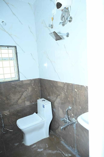 Bathroom 2, Banaras Rooms, Bangalore