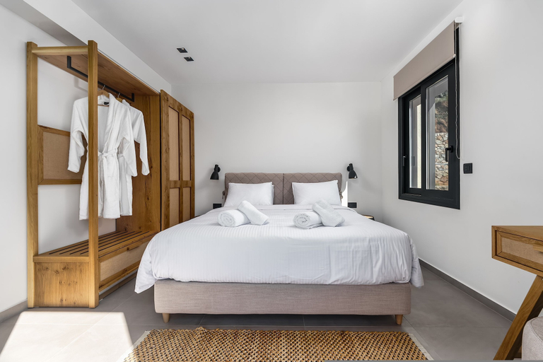 Bedroom 5, Kalma Luxury Villas Kalamata, Peloponnese