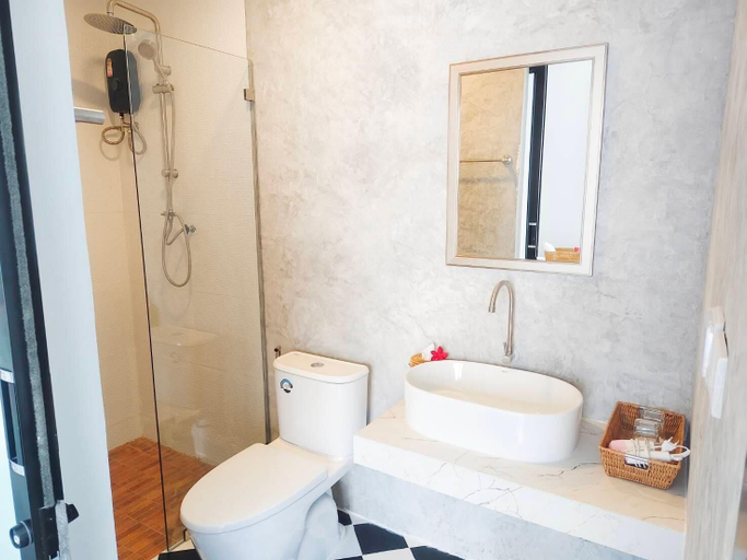 Bathroom 3, Rapina House, Phuket Island