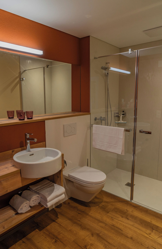 Bathroom 3, Gasthof zum Reh - Self-Check-in, Thal