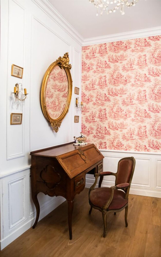 Room 2, Maison La Louise, Meuse