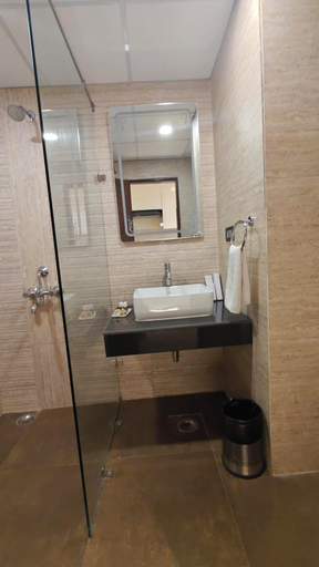 Bathroom 4, LivBox Dehradun, Dehradun