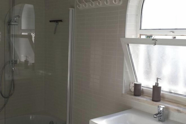 Bathroom 3, Casa Vale Vinagre, Silves
