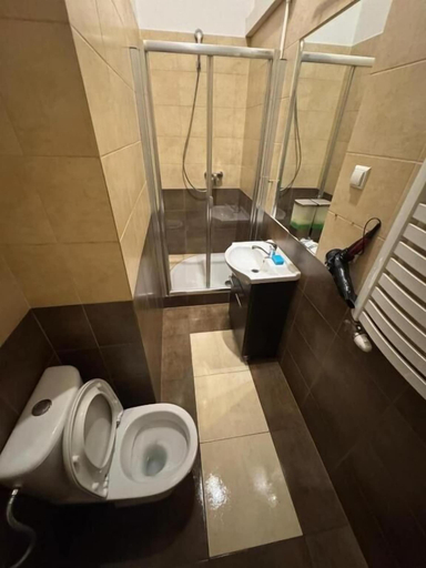 Bathroom 2, Fantastic Inn Kraków - Krasińskiego, Kraków City