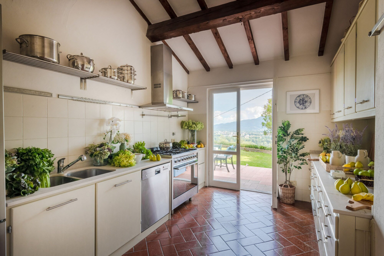 Room 4, Villa Lontana in Lucca, Lucca