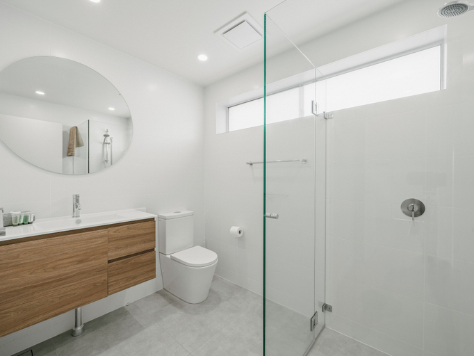 Bathroom 3, Prickly Pear Stays in Merewether - Ranclaud St, Newcastle - Inner City