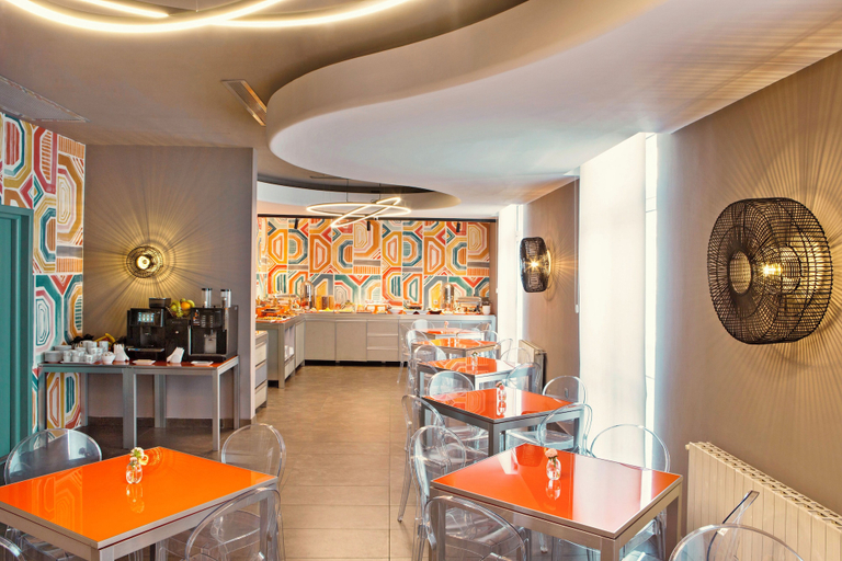 Food & Drinks 5, Zeus Essence Bucharest, Trademark Collection by Wyndham, Municipiul Bucuresti