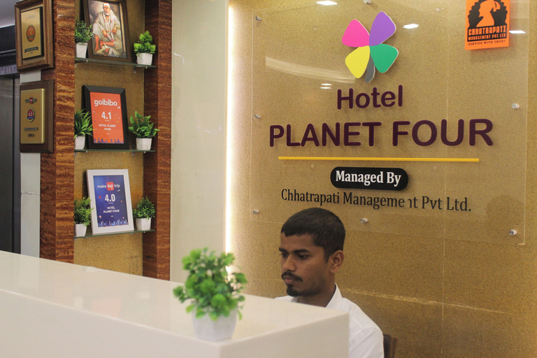 Others 5, Hotel Planet Four, Pune