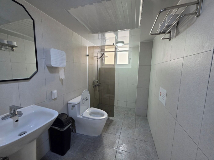 Bathroom 5, Philstay Ehwa Boutique, Seodaemun
