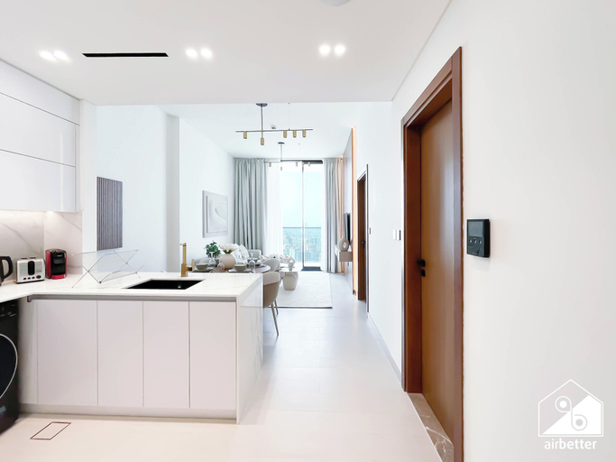 Interior 5, Luxury 1BR Balcony, Pool, Gym Prime Location, Dubai