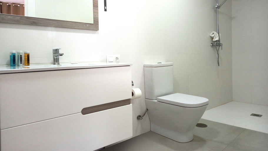Bathroom 4, Apartamentos Julio Visconti, Almería
