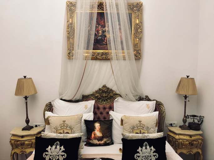 Food & Drinks 5, Conacul Coroanei Luxury Boutique, Municipiul Bucuresti