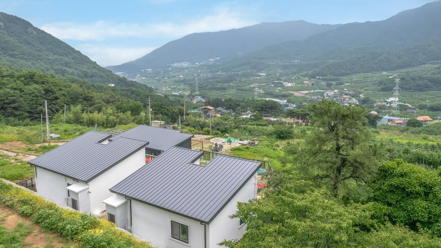Others 5, gyeongsan stage-ipple pet pension, Yeongcheon