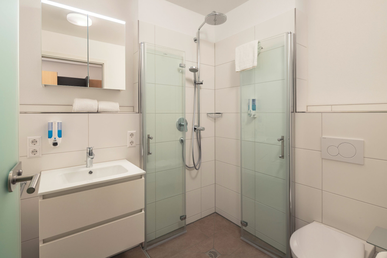 Bathroom 3, SONNENHOF Apartments, Schwarzwald-Baar-Kreis