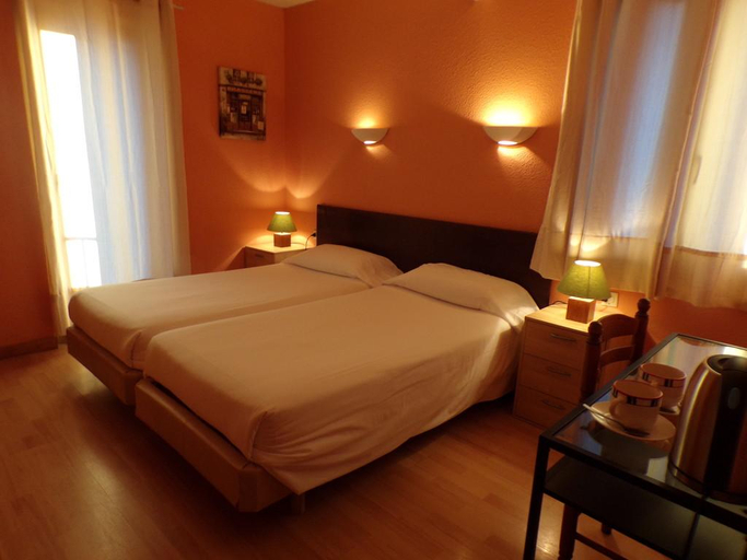 Bedroom 3, Hotel Roc de St Miquel