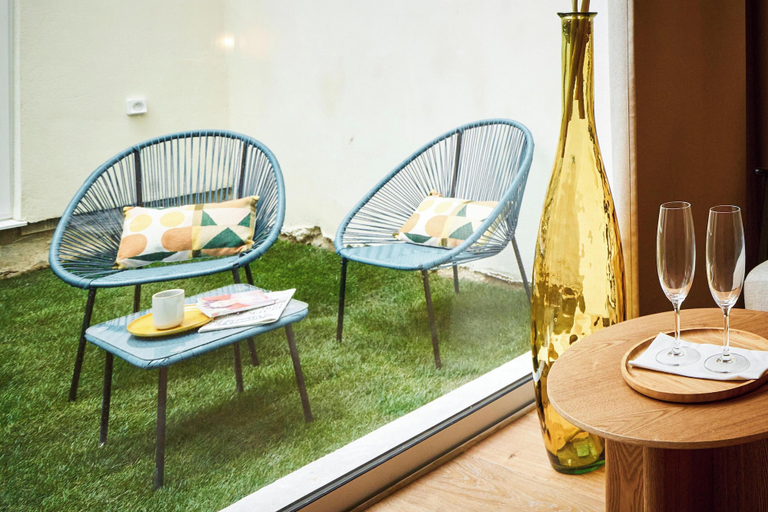 Terrace/patio 2, Chez Camille - Boutique Aparthotel, Gironde