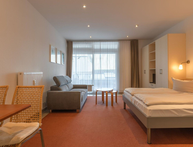 Bedroom 3, Elegant eingerichtete Ferienwohnung, Mecklenburgische Seenplatte