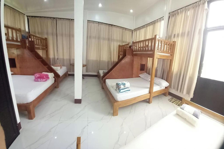 Room 2, Seven Waves Beachfront, Bauang