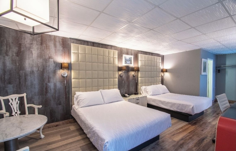 Bedroom 2, The Androy Hotel - Superior Duluth, Douglas