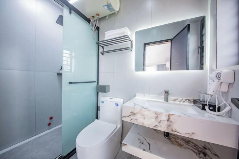 Bathroom 3, Weizhou Island Jingdu Hotel (Mazu Zumiao Branch), Putian