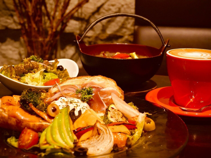 Food & Drinks 4, Cafe Bar & Inn - Stone and Iron, Otaru