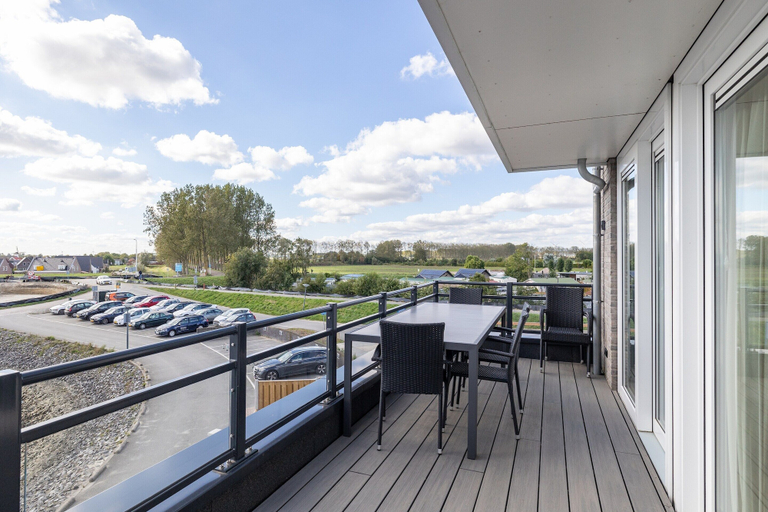 Balcony 5, Apartment in Sint-Annaland near Marina, Tholen