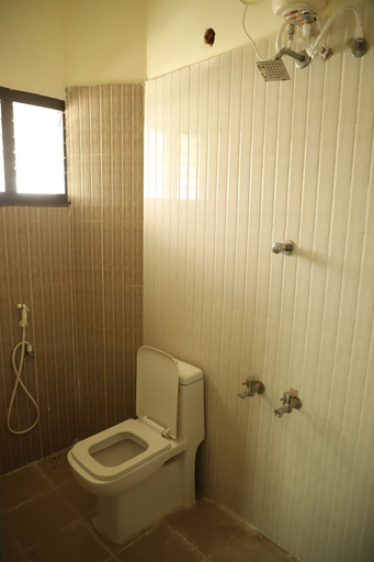 Bathroom 4, Shree Service Apartment, Madurai