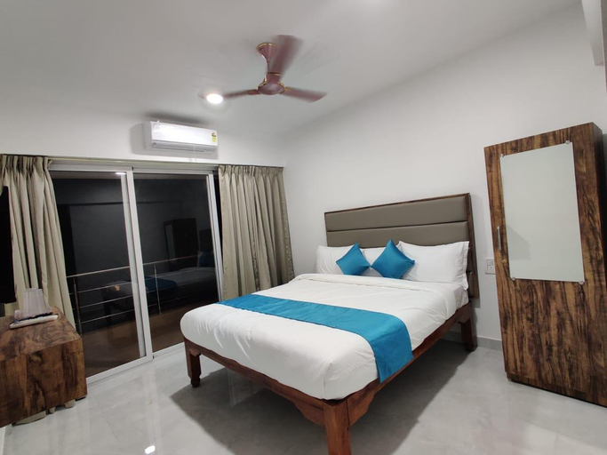 Bedroom 2, Hotel Mary Joey Baga, North Goa