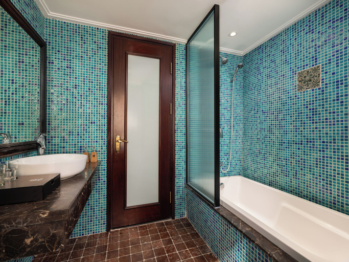 Bathroom 5, Hanoi Solis Hotel, Hoàn Kiếm