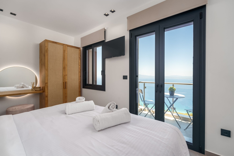 Bedroom 4, Kalma Luxury Villas Kalamata, Peloponnese