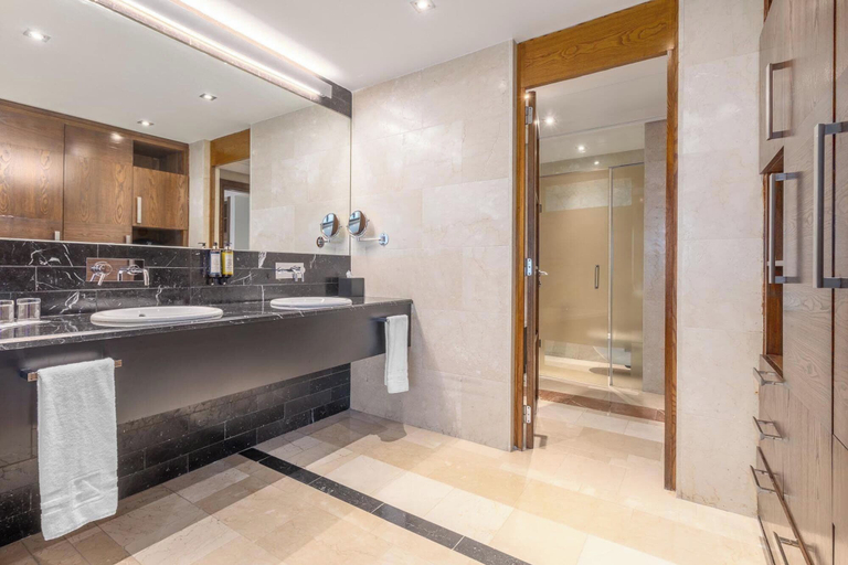 Bathroom 5, Eurostars Suites Mirasierra, Madrid