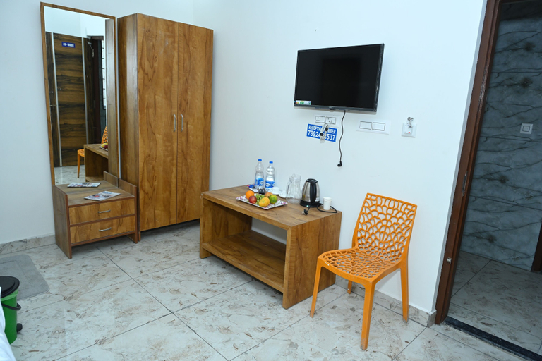 Others 4, Banaras Rooms, Bangalore