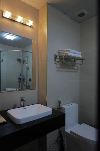 Bathroom 3, Railway Apartment, Hoàn Kiếm
