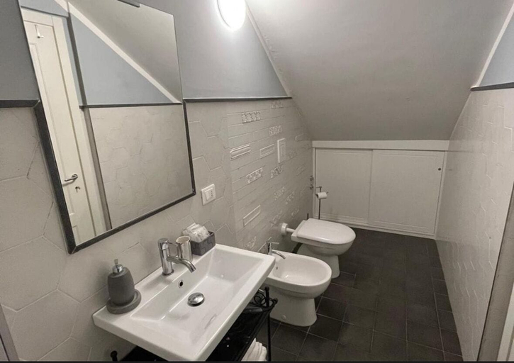 Bathroom 5, B&B Maison de Charme, Napoli