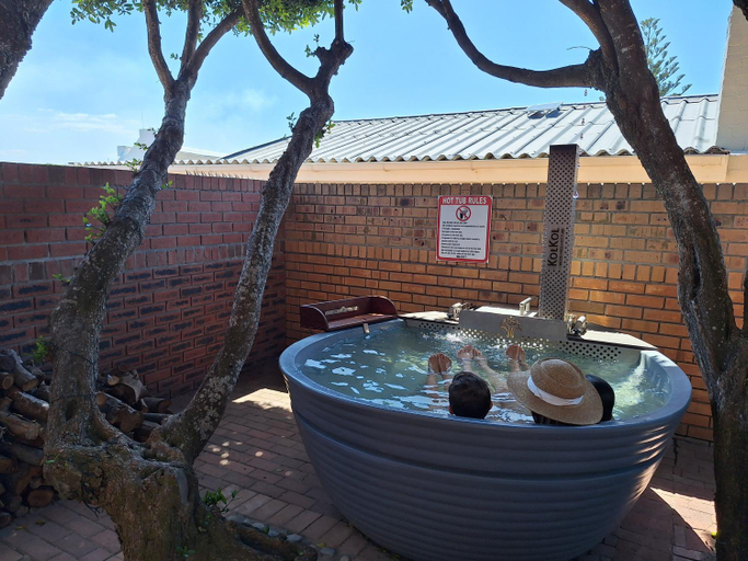Sport & Beauty, White Shark Guest House, Overberg