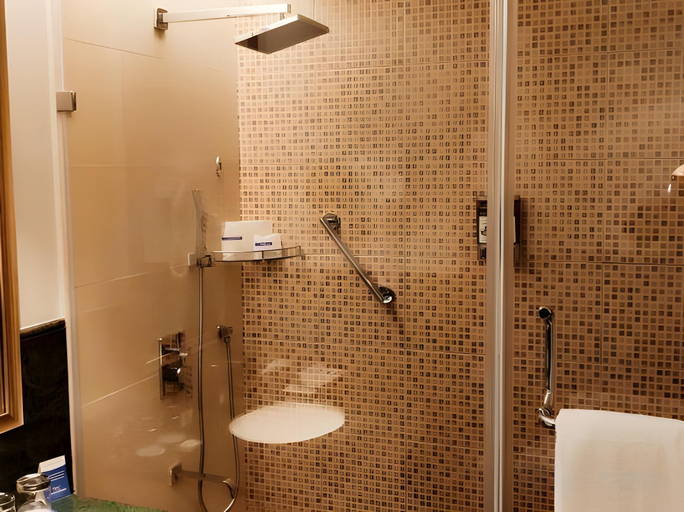 Bathroom 5, MANJEERA PREMIER, East Godavari