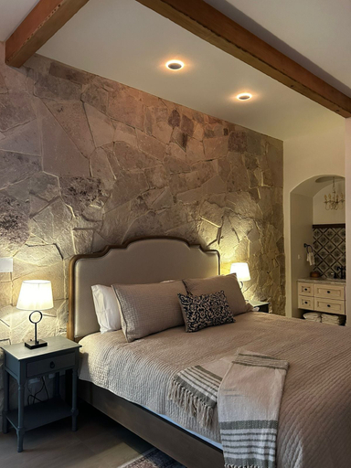 Room 4, Chateau Del Valle, Ensenada