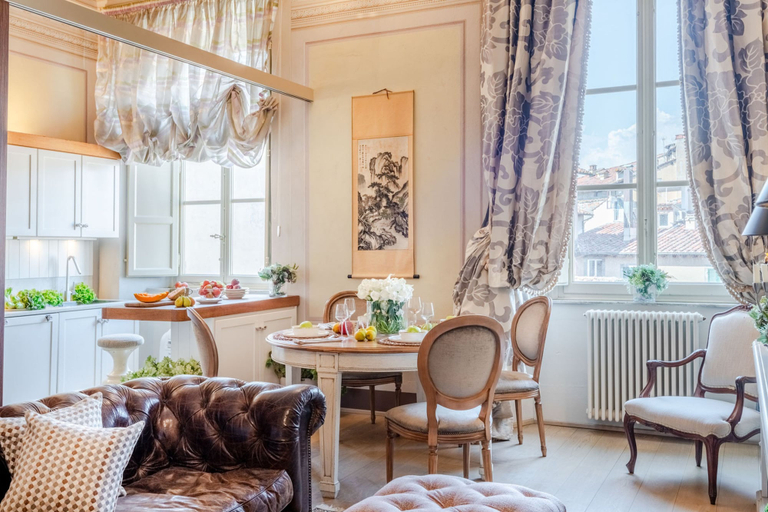 Room 4, Timeless Palazzo in Lucca, Lucca