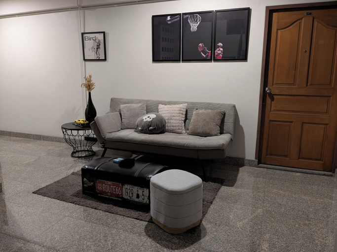 Lobby sitting area, Grace Siam - GS Apartments, Chatuchak