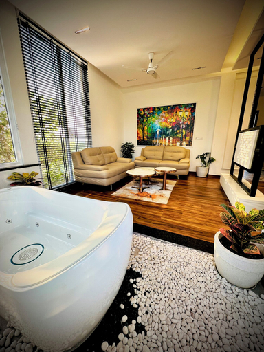 Bathroom 4, Hotel River Heaven by TNT Ventures, Garhwal