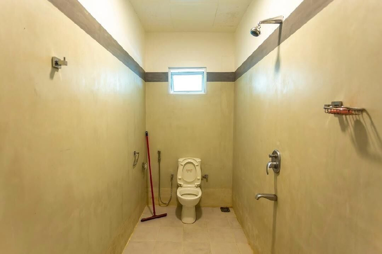 Bathroom 4, Aurelle Villa, Habaraduwa