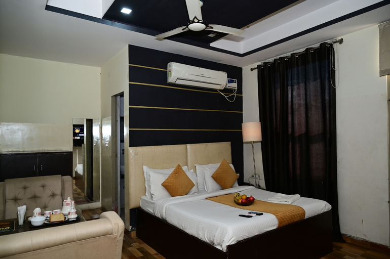 Bedroom 2, Hotel Krishna Pride, Jaipur