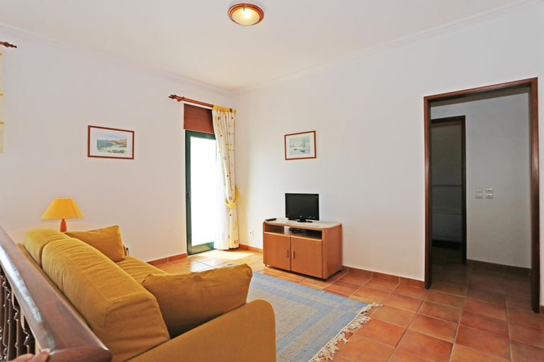 Room 4, B59 - Beachside Pines Duplex in Lagos, Lagos