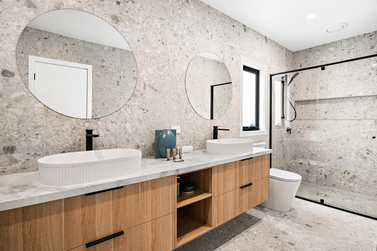 Bathroom 5, Brand-New 3-Bed Townhouse in Pascoe Vale, Melbourne