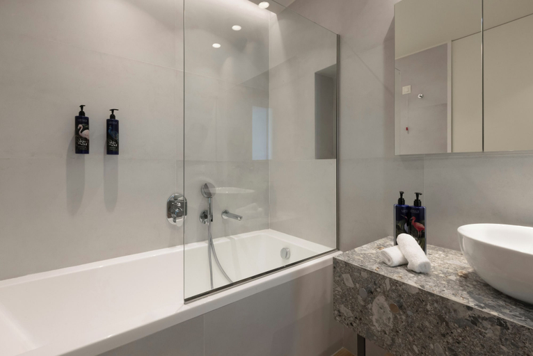 Bathroom 4, Mirage Chalkida City Resort, Central Greece