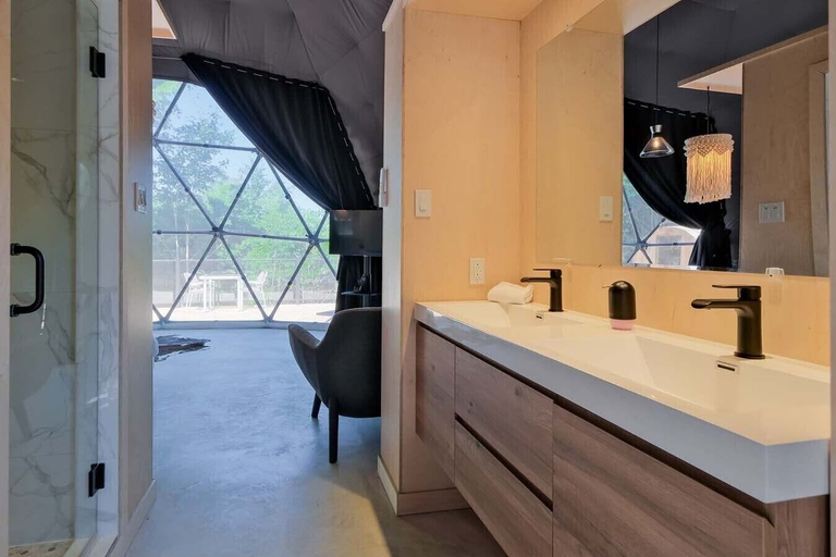 Bathroom 4, Bel Air Tremblant Resort, Les Laurentides
