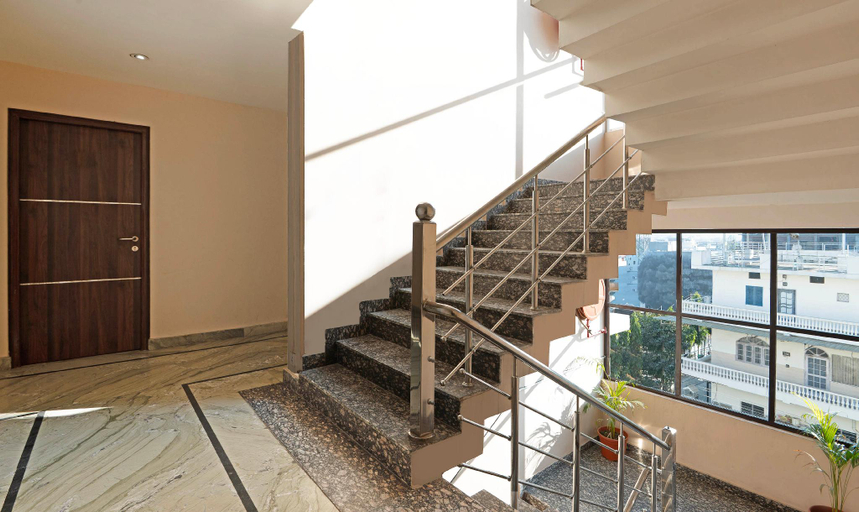 Public Area 2, Treebo Golden Leaf DDN, Dehradun