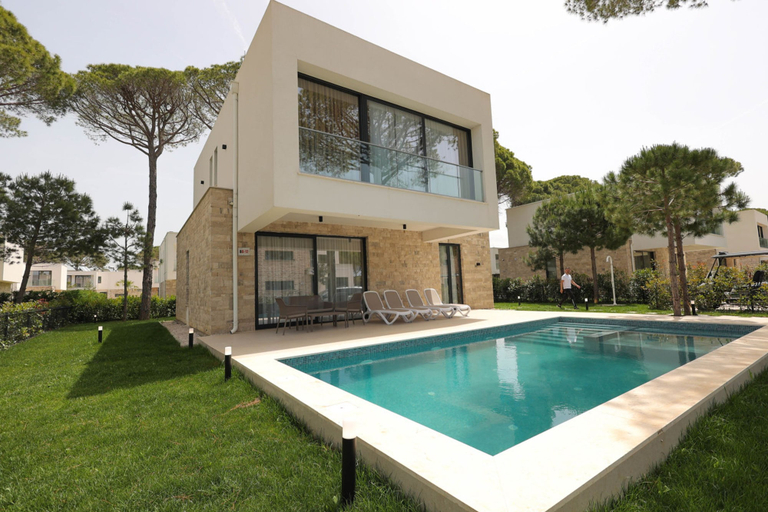 Room 5, Sanpietro Vacation Deluxe Villa, Durrësit