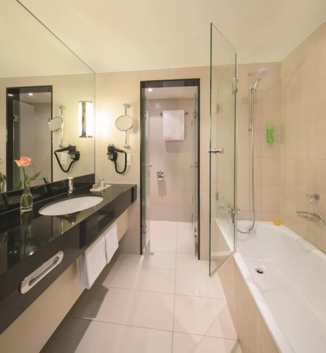 Bathroom 4, Mövenpick Hotel Egerkingen, Gäu